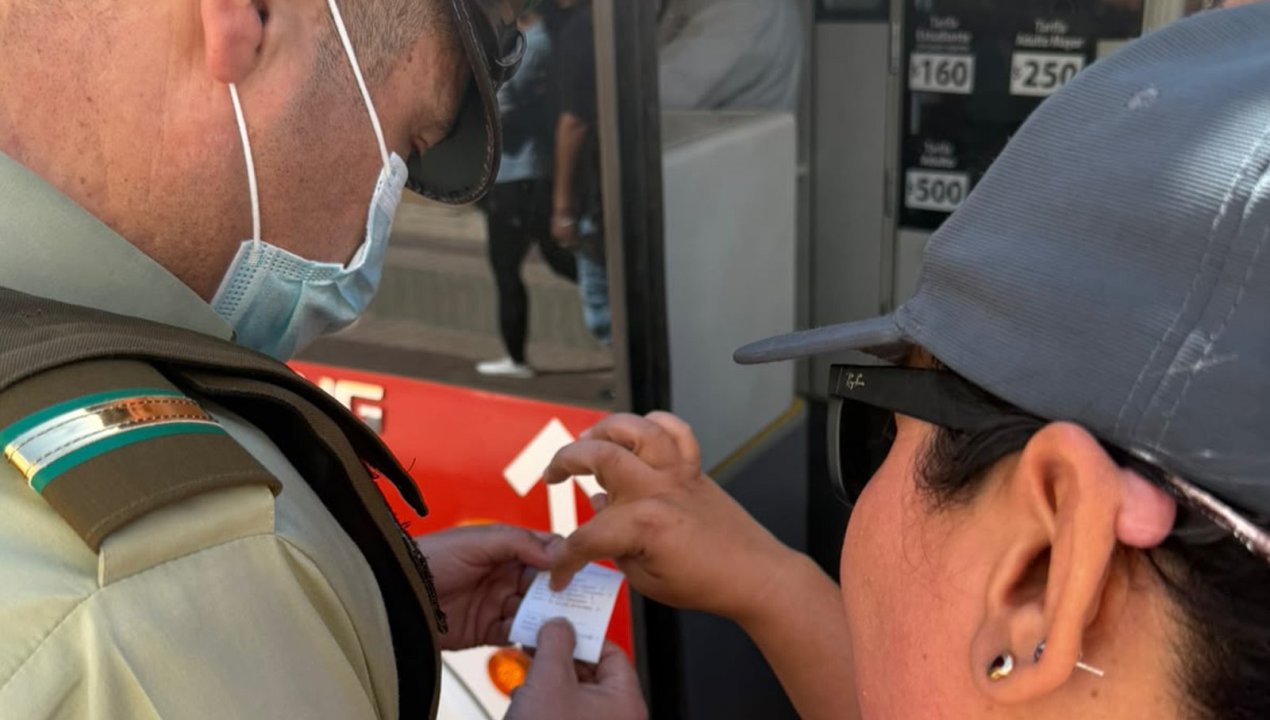 /carabineros-y-transportes-realizan-fiscalizacion-conjunta-en-el-centro-de