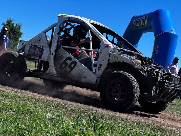 Rugieron los motores en el Rally Molina 2025