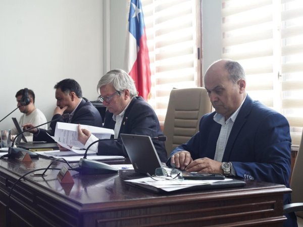 Municipio apoya a COANIQUEM y Defensa Civil de Curicó