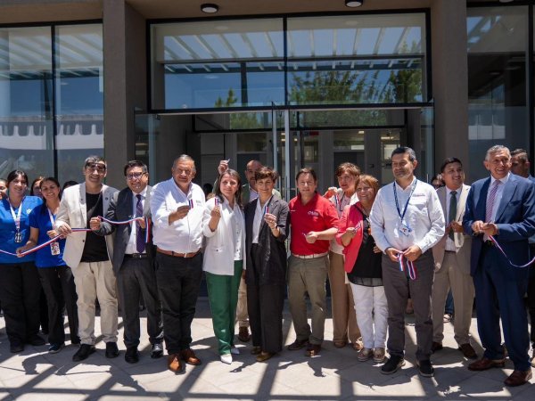 Rauco inaugura nuevo CESFAM