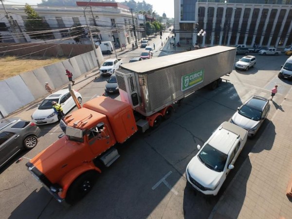 Curicó envía camiones con ayuda a zonas afectadas