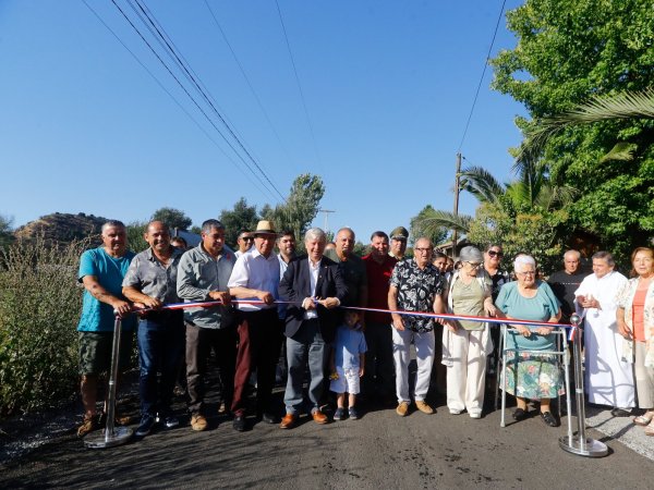 Inauguran pavimentación del camino Huañuñé interior en Curicó
