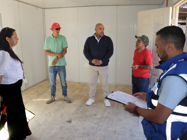 Entregan viviendas de emergencia a damnificados en Molina