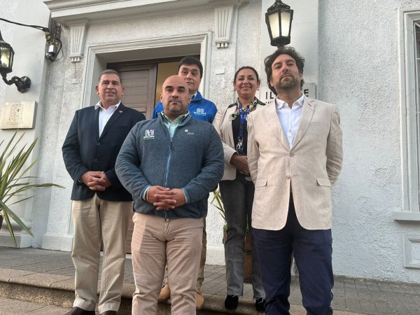 Águila lidera despliegue con seremis