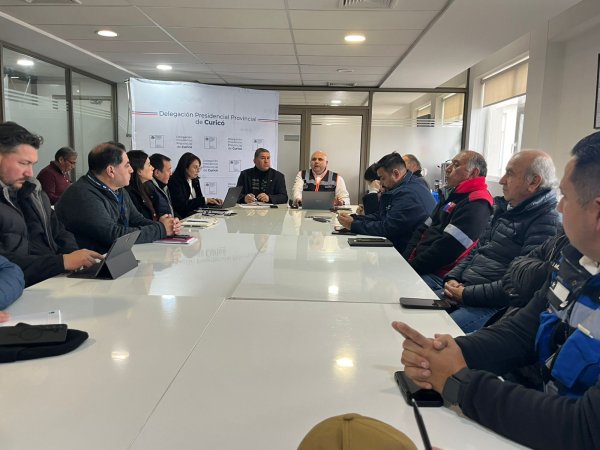Coordinan acciones ante riesgos hídricos en Curicó