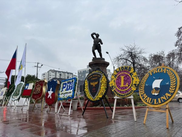 Curicó rindió homenaje al Día de la Bandera