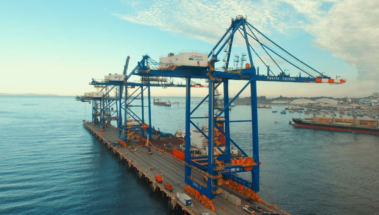 /regionales/region-del-biobio/dos-trabajadores-portuarios-mueren-a-bordo-de-buque-que-transportaba-carbon