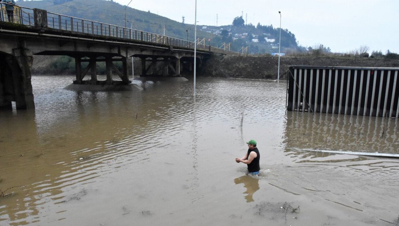 /senapred-decreta-alerta-roja-para-pucon-tolten-teodoro-schimdt-y