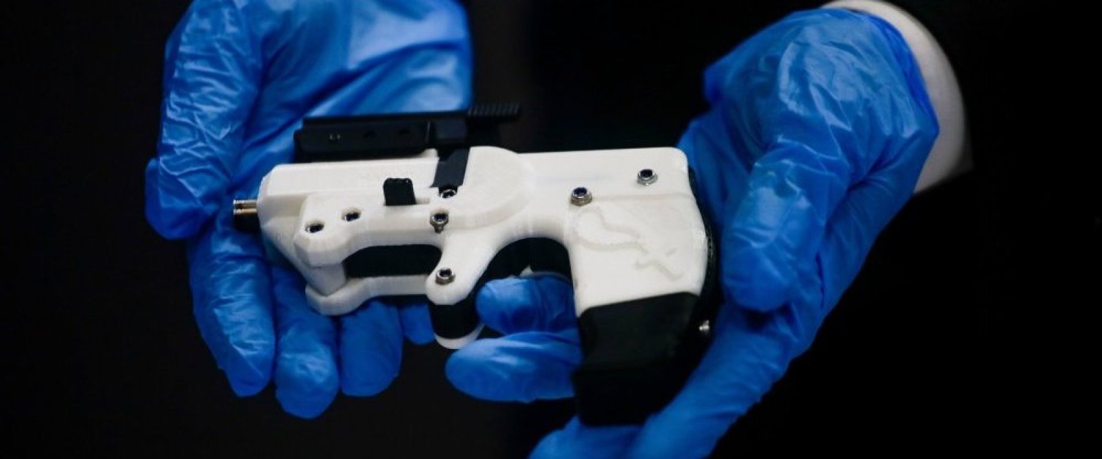 Presentan proyecto para aumentar sanciones por impresión de armamento 3D