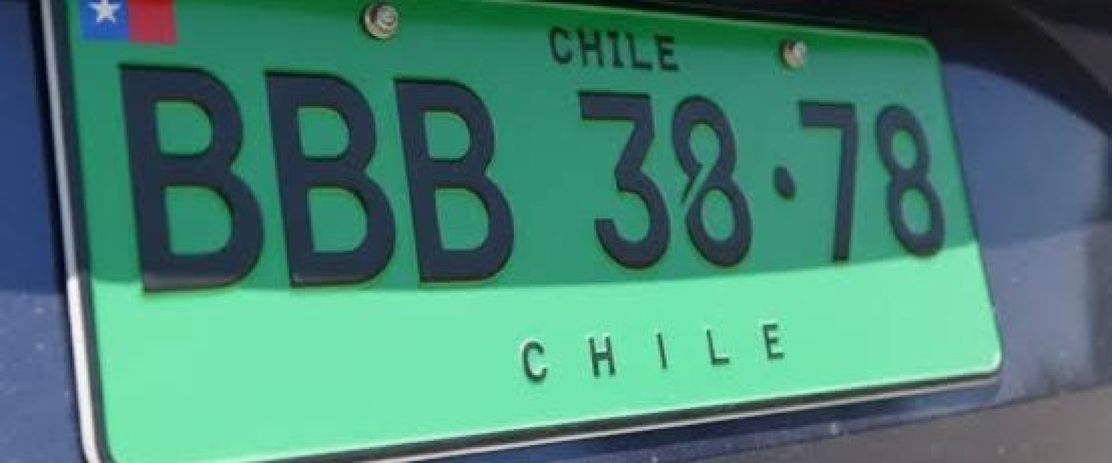 Nueva placa patente verde ¿Por qué se implementó?