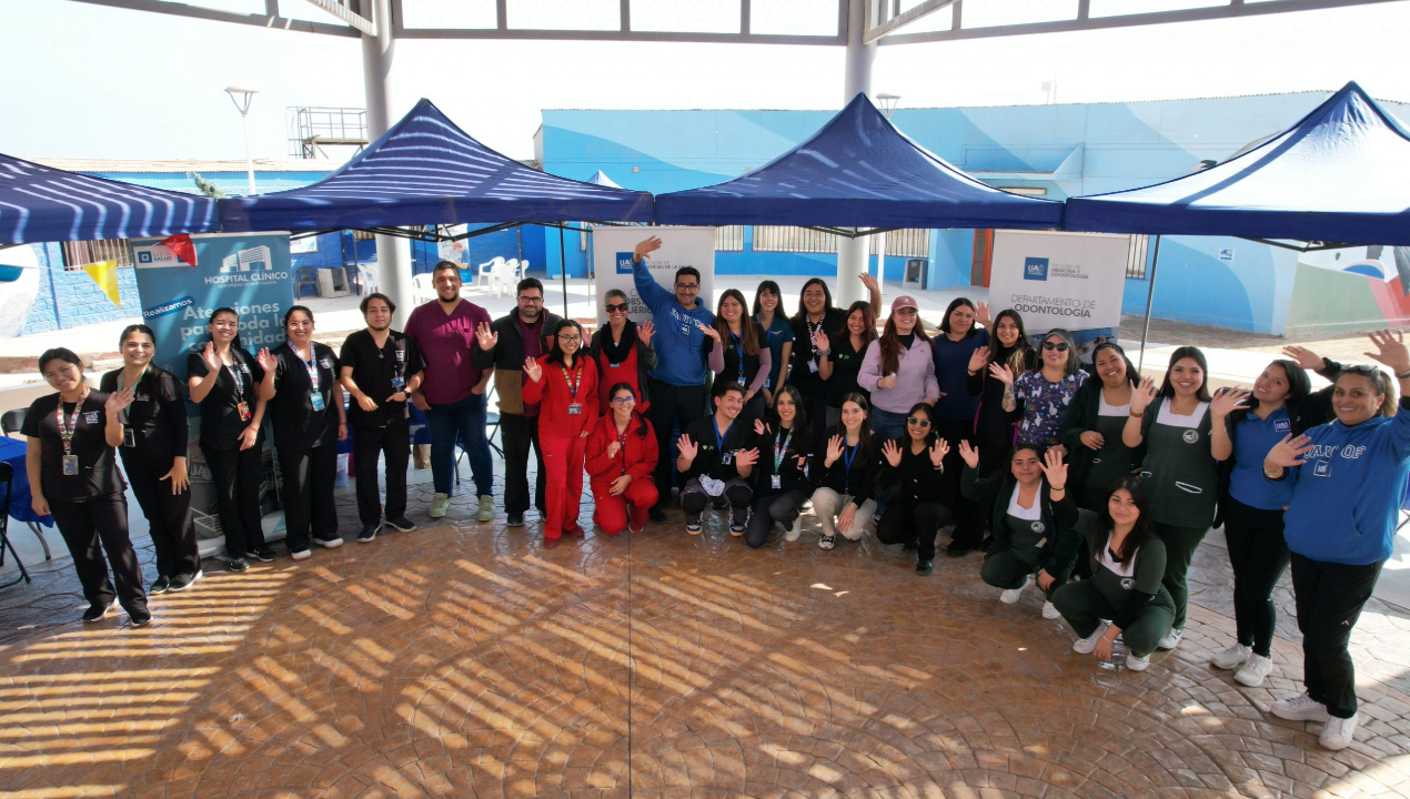 /universidad-de-antofagasta-realiza-exitosa-feria-de-salud-en-poblado-de