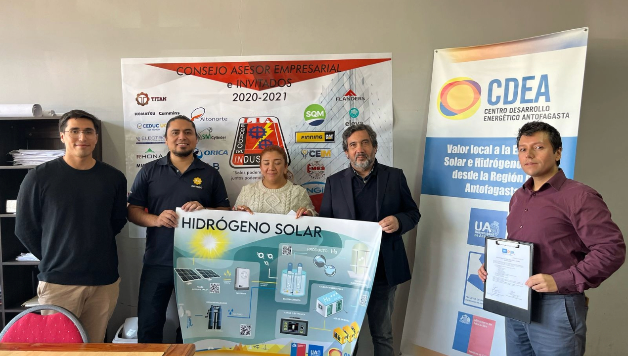 /cdea-ua-entrego-material-educativo-en-el-marco-del-proyecto-adain-en-liceo
