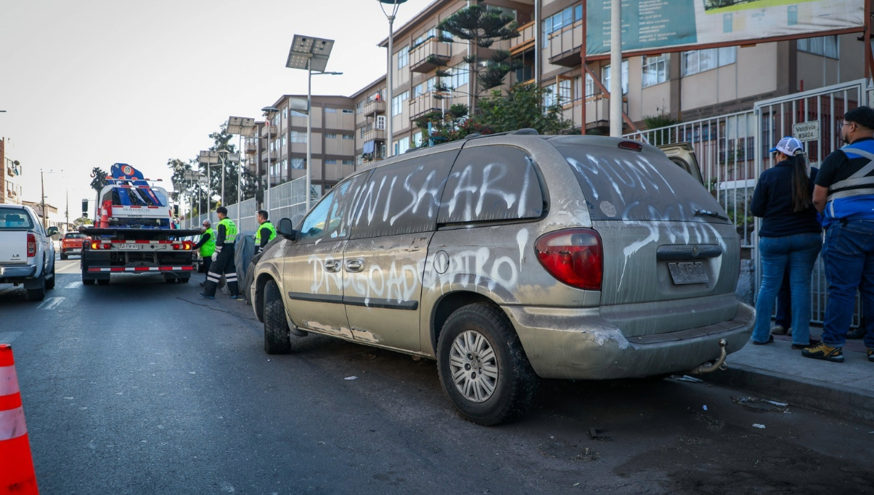 /municipalidad-de-antofagasta-refuerza-el-retiro-de-auto-rucos-desde