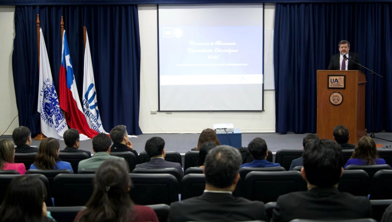 /facultad-de-medicina-y-odontologia-dio-la-bienvenida-a-nuevos-estudiantes